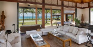 Ananda Villa - Jivana Beach Villas - Indoor Living Area Direct into Ocean View