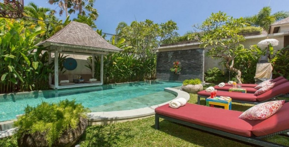 Villa Sky Li - Bale, Pool and Sunloungers