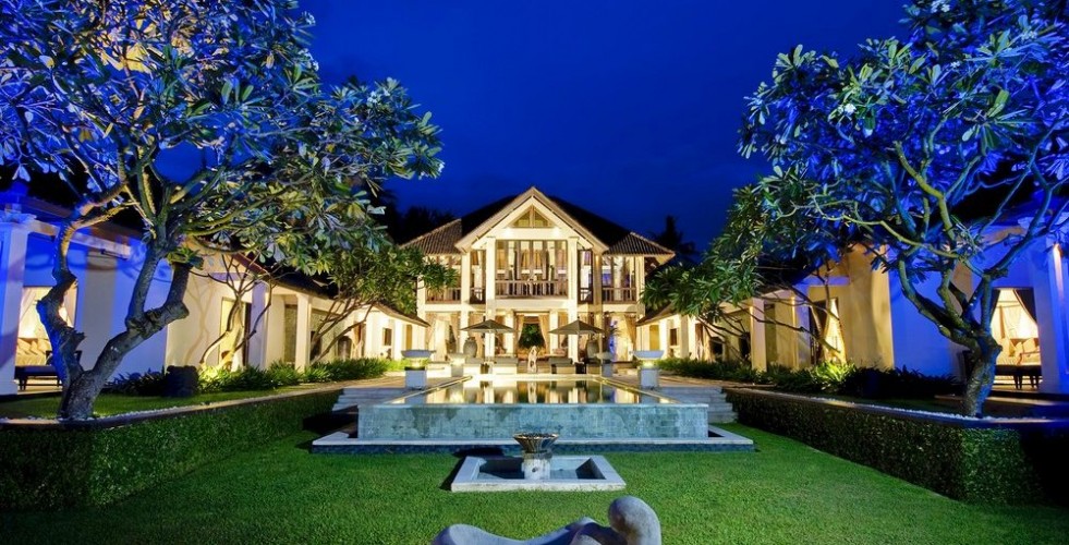 Villa Ylang Ylang - Stunning Villa at Evening
