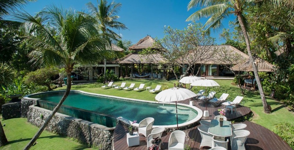 Sungai Tinggi Beach Villa - Pool, Garden and Villa
