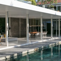 Villa 1880 - Open Living and Dining Area