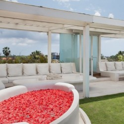 EDEN - Residence at The Sea - Outdoor Bathtub and Lounge