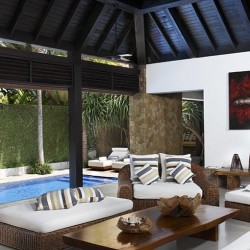Villa Hana - Living Area with Pool View