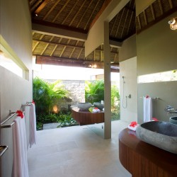 Villa Mary - Bathroom Two