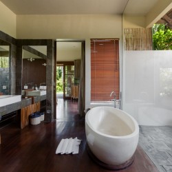 Villa Mary - Bathroom Five