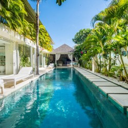 Villa Puro Blanco - Pool and Gazebo