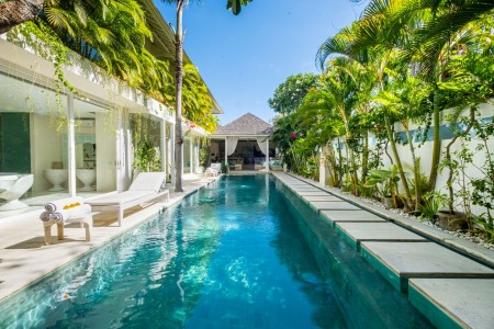 Villa Puro Blanco - Pool and Gazebo