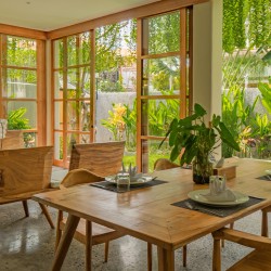 Anandathu Villas - Dining Area Villa Avyathi