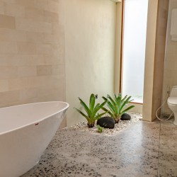 Anandathu Villas - Bathroom Villa Ayuddha