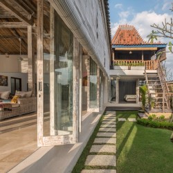 Villa Manggala - Garden and Stairs to Upper Floor