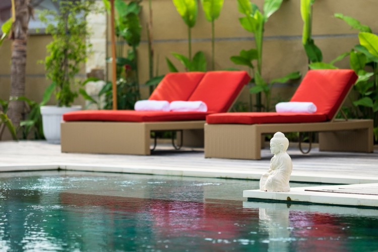 Villa Manggala - Sunloungers and Poolside Buddha