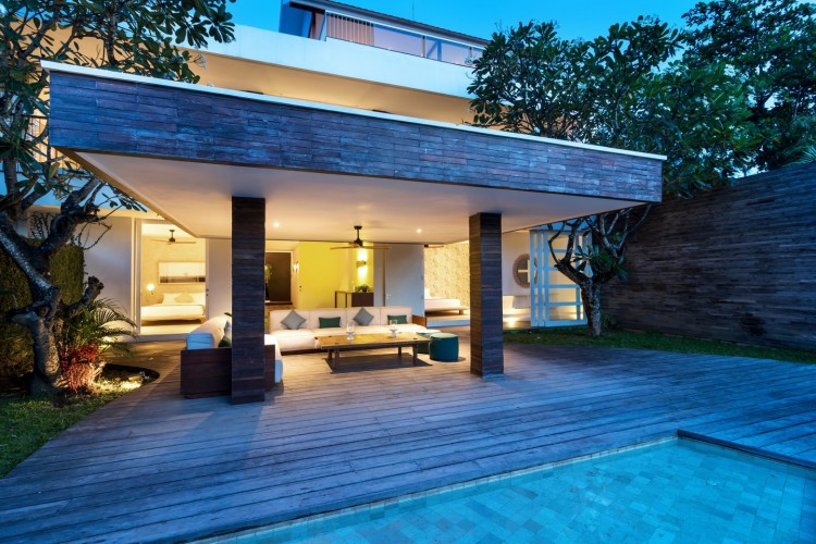 Villa Nedine - Outdoor Living Area at Evening