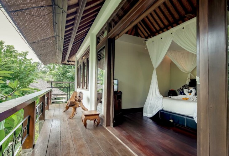 Villa Umah Shanti - Bedroom Two with Veranda