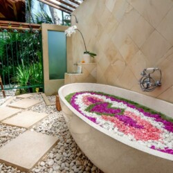 Villa Umah Shanti - Bathtub