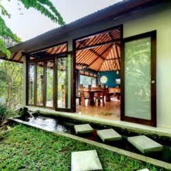 Villa Umah Shanti - Living and Dining Area Outlook