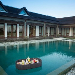 Villa Griya Aditi - Villa and Pool with Floating Breakfast