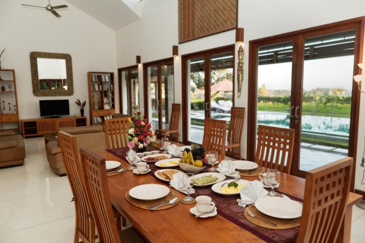 Villa Griya Aditi - Dining Area