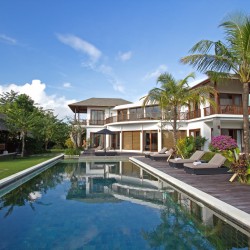 Villa Uma Nina - Villa from Pool