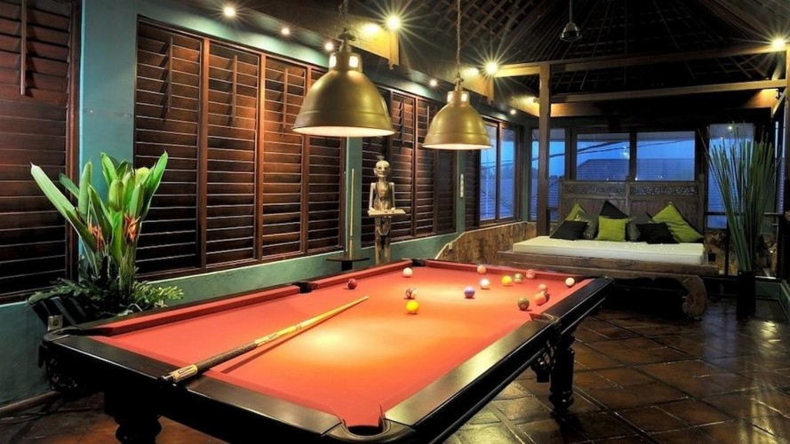 Villa Catur Kembar - Billiard Table