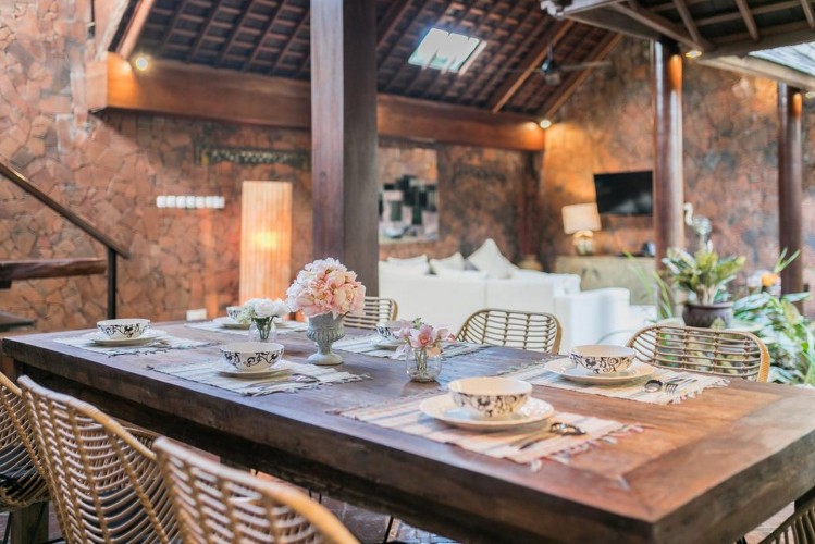 Villa Catur Kembar - Dining Area