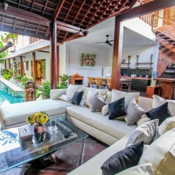 Villa Catur Kembar - Living Area