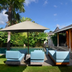 Villa Du Ho - Pool and Sunloungers