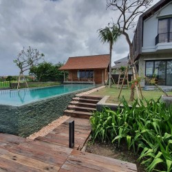 Villa Cahaya - Pool and Villa