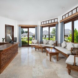 Swan Paradise - Sitting Area inside Villa