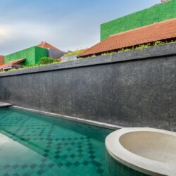 Villa Matahari - Pool, Bathtub and Sunloungers