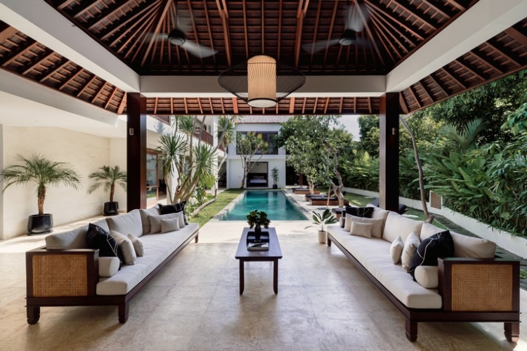 Villa Amara Pradi - Living Area with Pool View