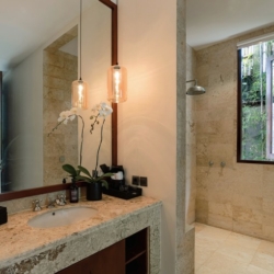 Villa Amara Pradi - Bathroom Three