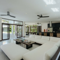 Villa Ayana Manis - Indoor Living Area