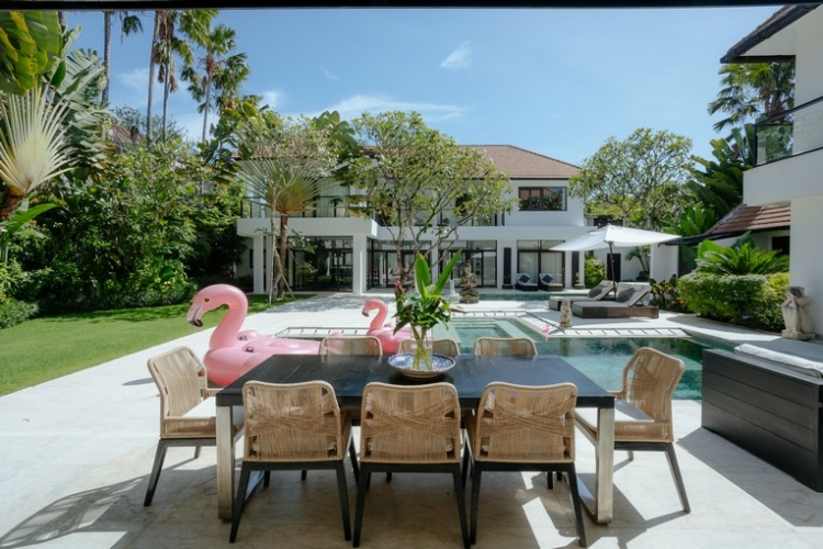 Villa Ayana Manis - Alfresco Dining Area